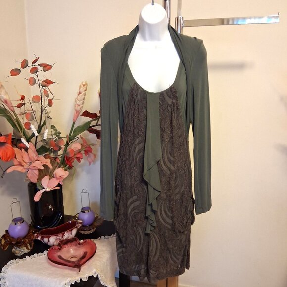 NWT I.AM.GIA Women's Well Tailored Long Sleeve Gray Lace Designed Lined Dress - Picture 3 of 10